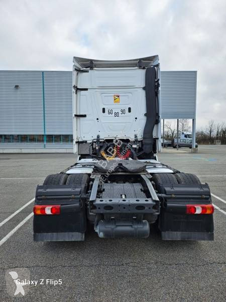 Traktor Mercedes
