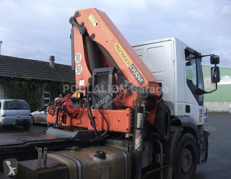Tractor Iveco  PR SRREM GRUE PALFINGER PK 23002