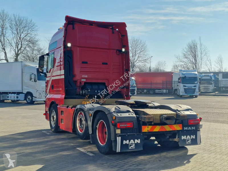 Traktor MAN 26.560 XXL 6x2/4 - Custom interior...