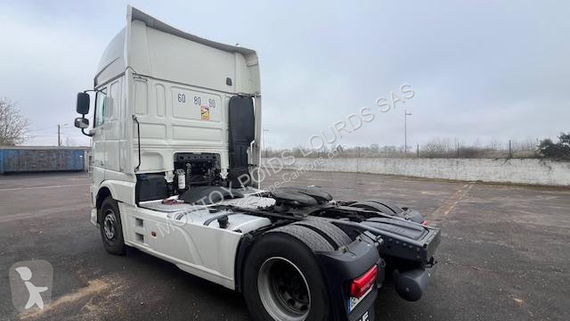 Tracteur DAF 530