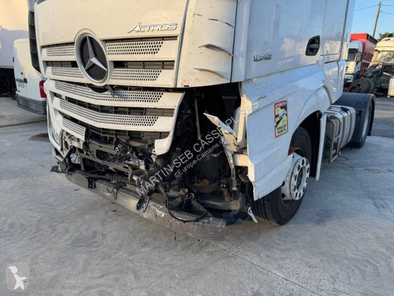 Traktor Mercedes