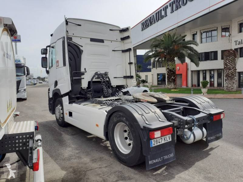 Tractor Renault
