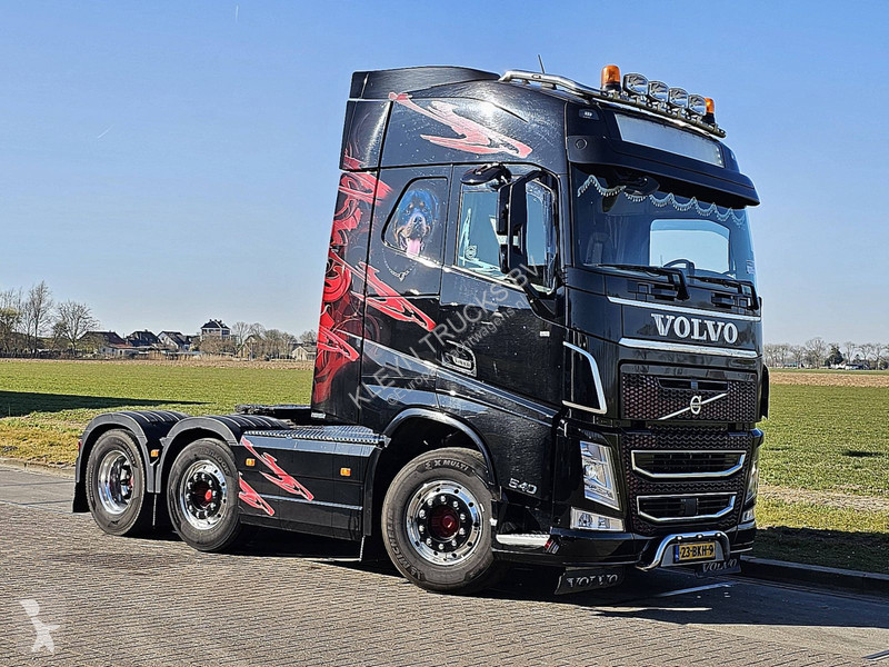 Traktor Volvo 6X2 ALCOA XENON SHOW