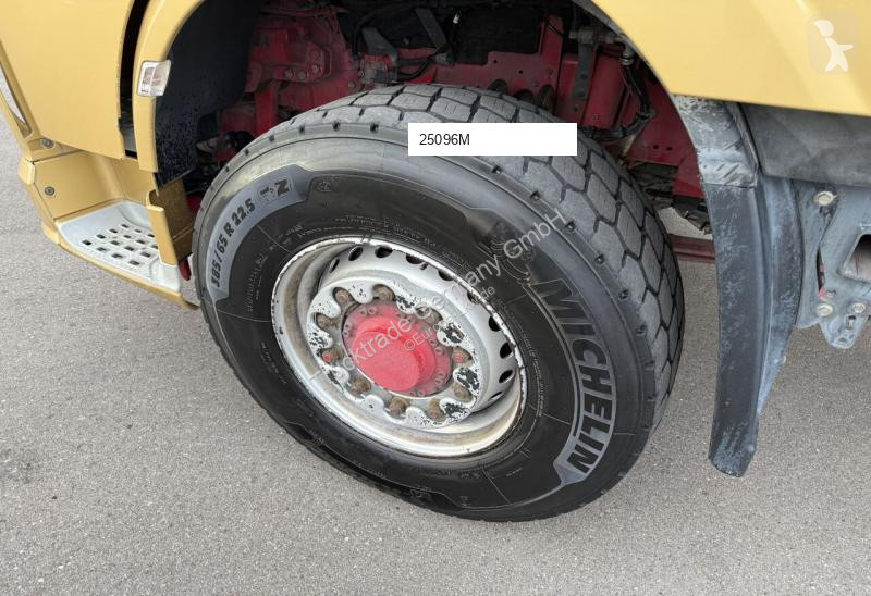 Traktor DAF XF530