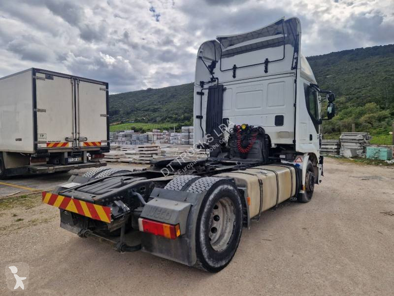 Traktor Iveco