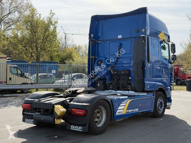Traktor DAF 480...