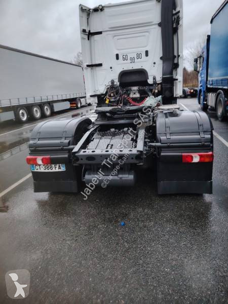 Traktor Mercedes