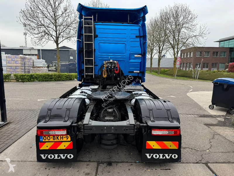 Trekker Volvo FM 370 4X2 EURO 6 SKIRTS TÜV TILL...
