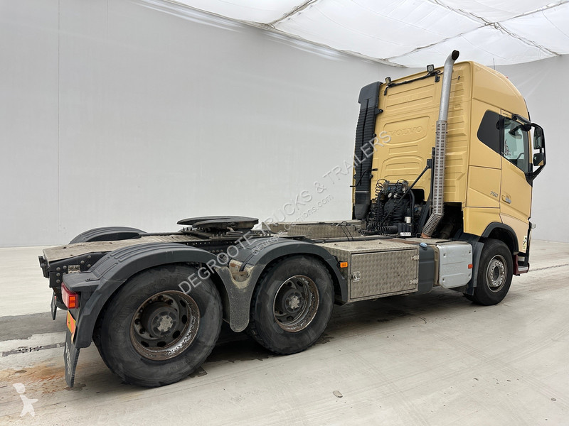 Tahač Volvo 750 - 6x4