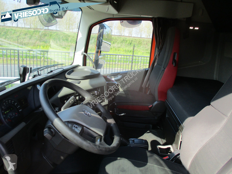 Traktor Volvo 500 WITH RETARDER FULL AIR