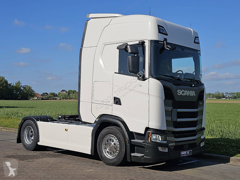Trekker Scania S450 SKIRTS 2X TANK RETAR