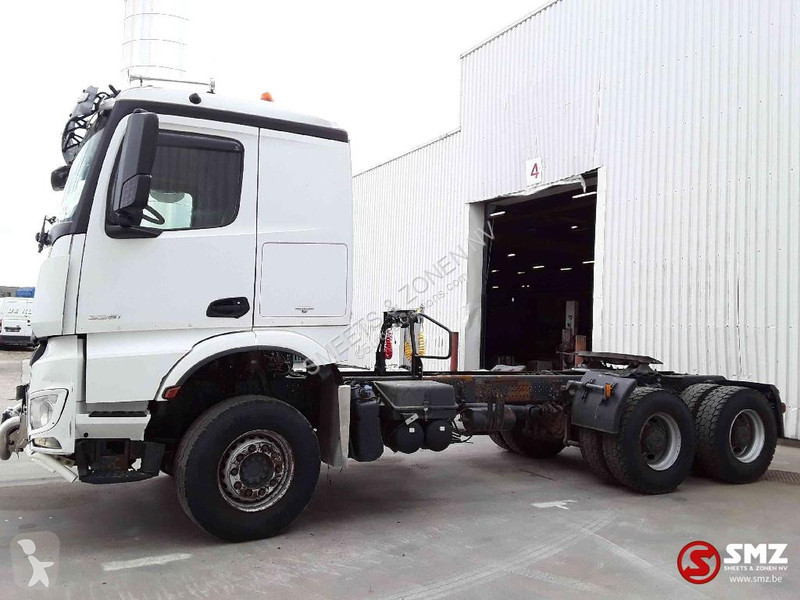Traktor Mercedes 3351 lames steel