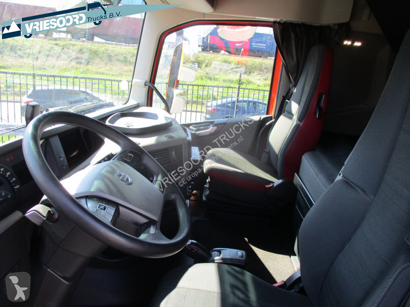 Tracteur Volvo 500 PK WITH RETARDER