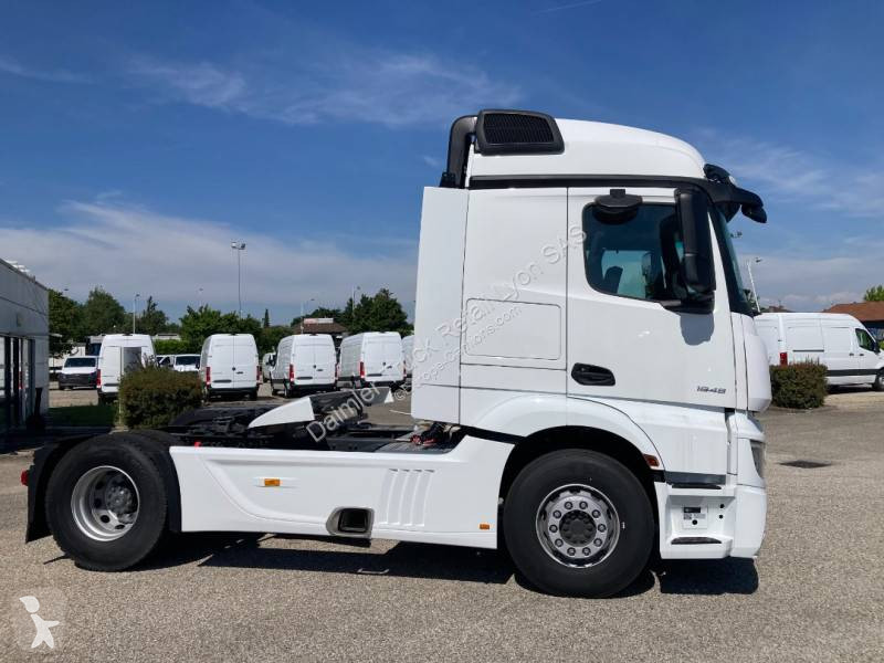 Traktor Mercedes