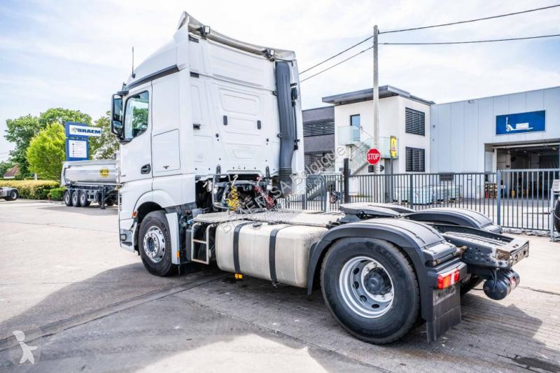 Traktor Mercedes 1845 LS