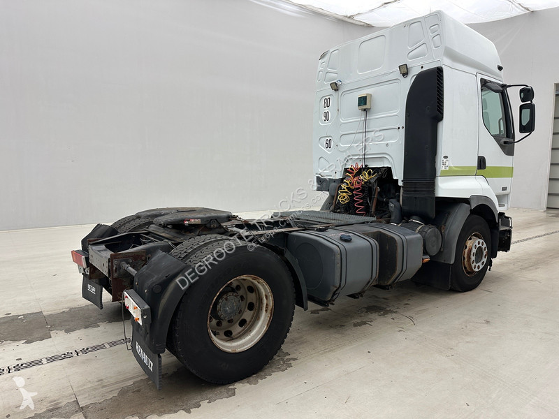 Traktor Renault 420 DCi