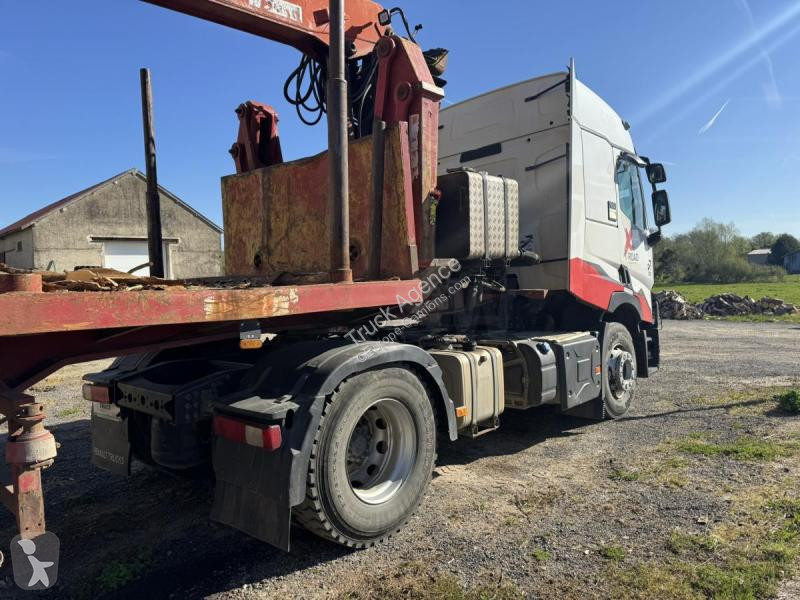 Traktor Renault T-Series T-Series