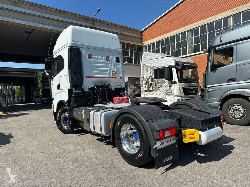 Traktor Iveco S-Way 570