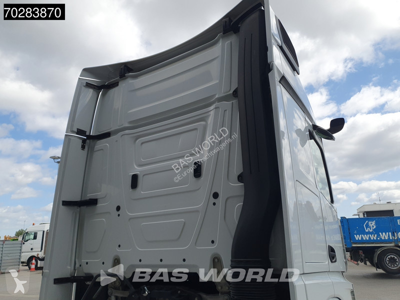 Tahač Mercedes 1842 4X2 Mega GigaSpace Retarder...