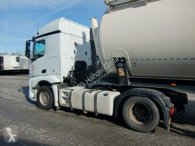 جرار Mercedes Actros 1845, MP4