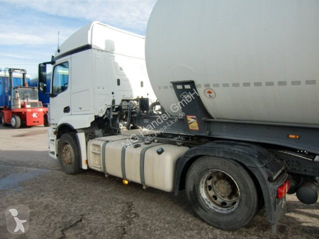 Traktor Mercedes Actros 1840, MP4