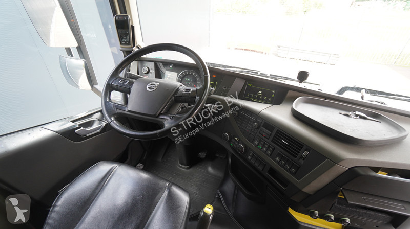 Tracteur Volvo 750 8X4 260T 683.000KM