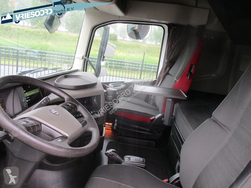 Tahač Volvo VTA3T
