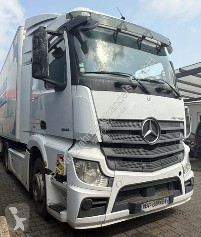 Tahač Mercedes 1842 LS