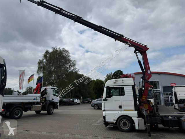 Tahač MAN TGX 6x2 mit HMF 3000-5 Kran TÜV NEU