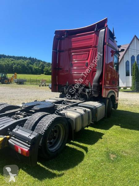 Traktor Mercedes