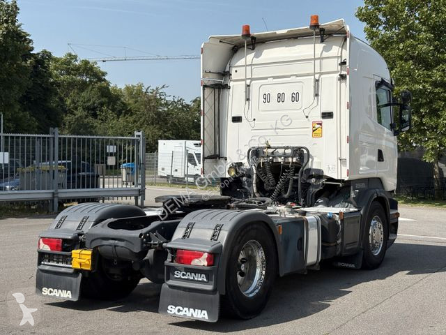 Traktor Scania...