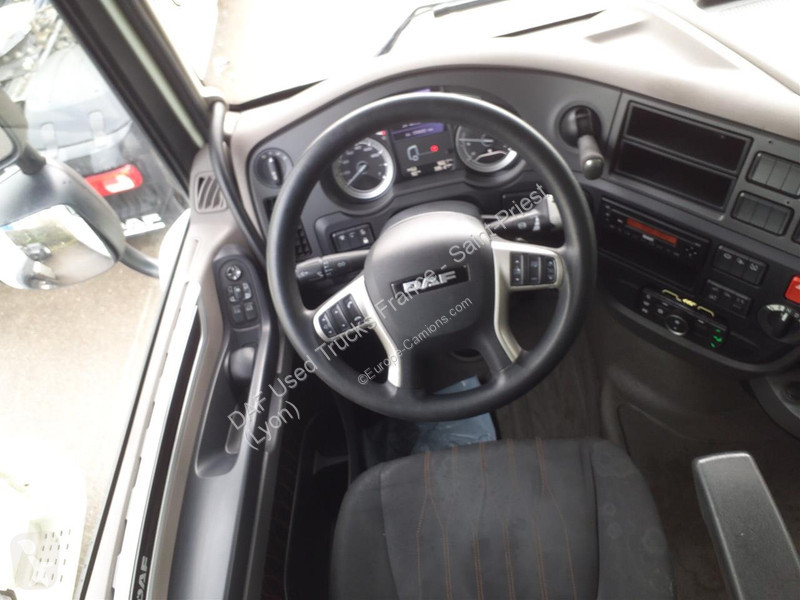 Traktor DAF 480 FT LOW DECK 4X2