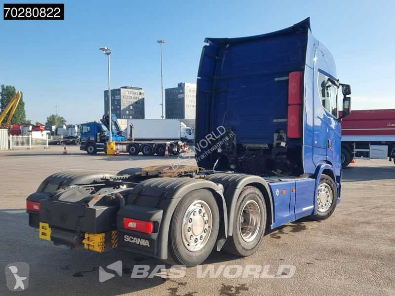 Traktor Scania S520 6X2 Retarder 2x Tanks...