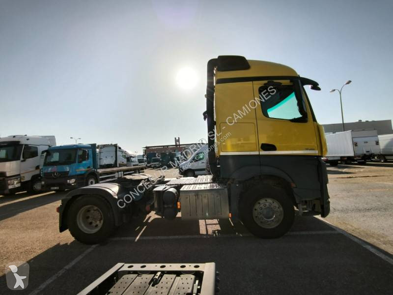 Traktor Mercedes