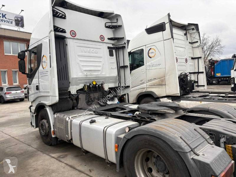 Tahač Iveco