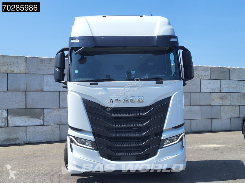 Tahač Iveco S-Way 490 4X2 Retarder Standklima...