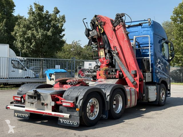 Tractor Volvo...