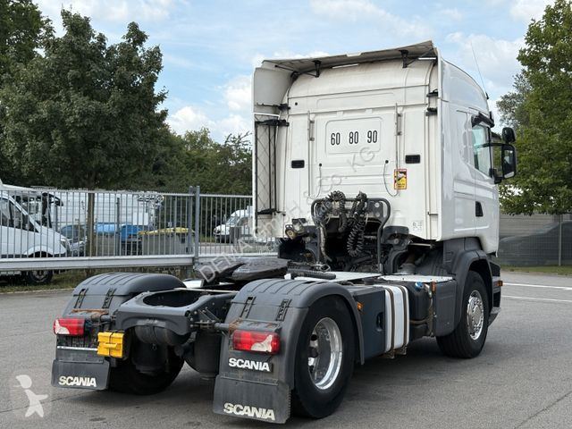 Traktor Scania...