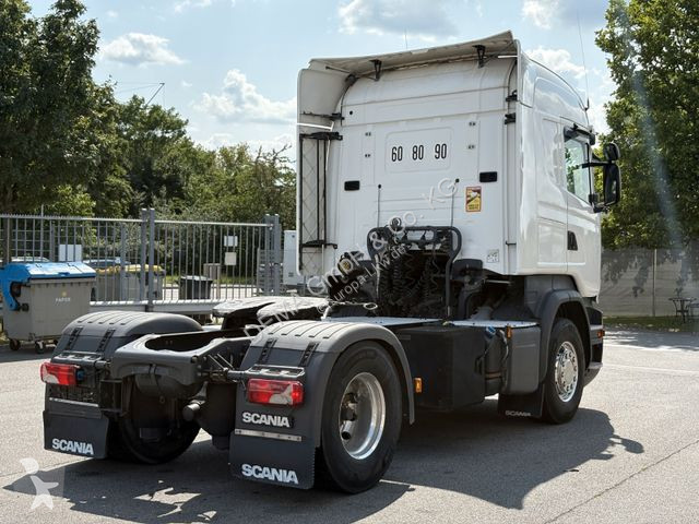 Traktor Scania...