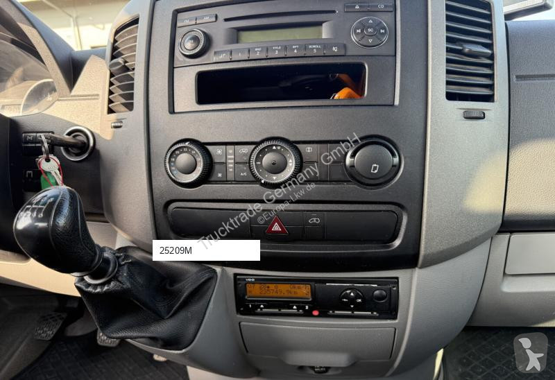 Traktor Mercedes 519 CDI 4x4 Sattelschlepper /...