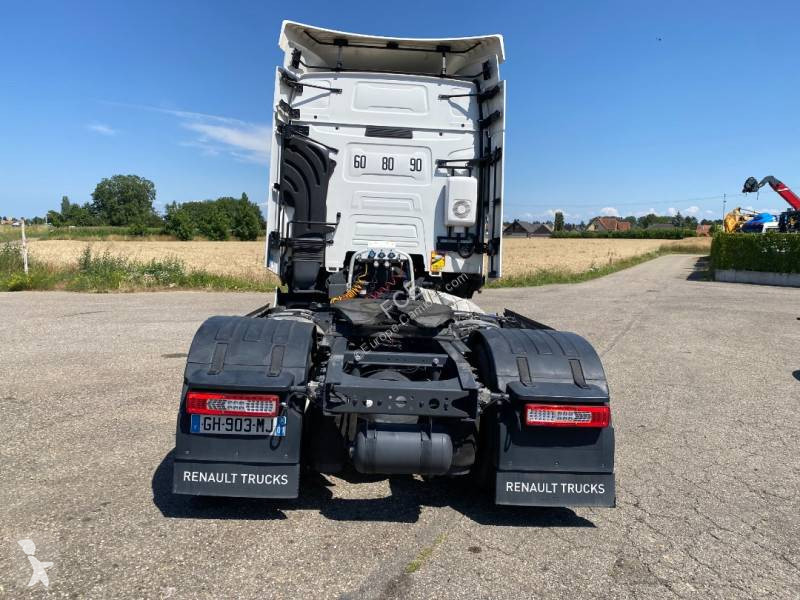 Tractor Renault