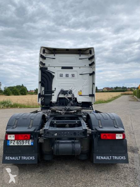 Tahač Renault