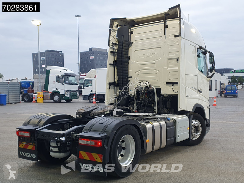 Traktor Volvo 500 4X2 VEB+ 2x Tanks Alcoa ACC...