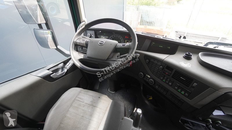 Traktor Volvo FH  6X2 EURO 6 GLOBETROTTER