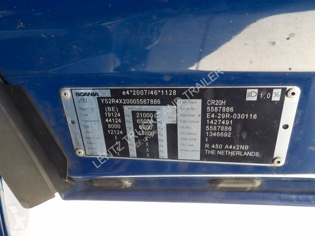 Traktor Scania...