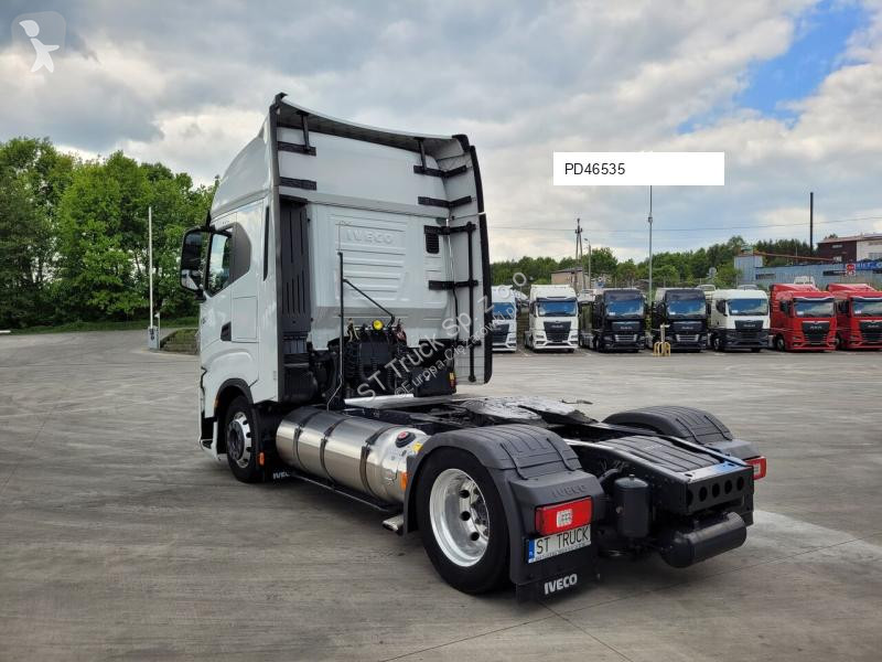 Traktor Iveco