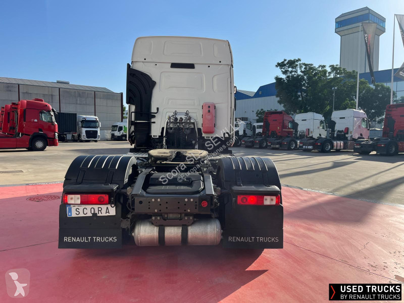 Traktor Renault