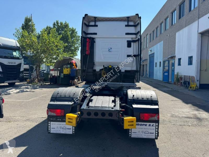 Traktor Iveco