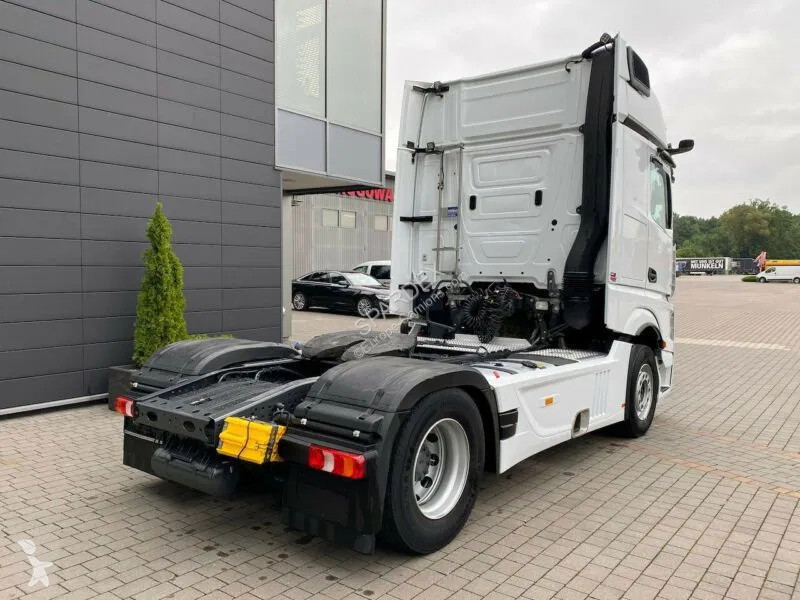 Traktor Mercedes 1851 | Leasing from €1735/month