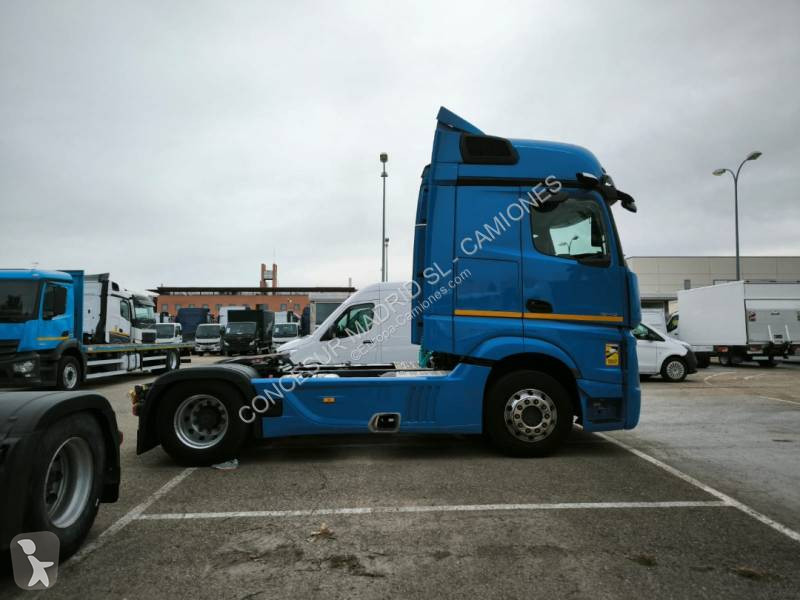 Traktor Mercedes